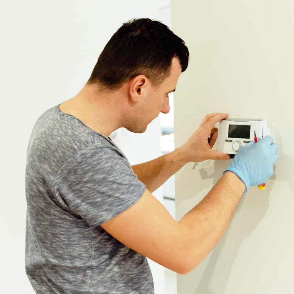 Montaj termostat ambient centrala termica Bucuresti Prompt Service Clima - Prompt Service