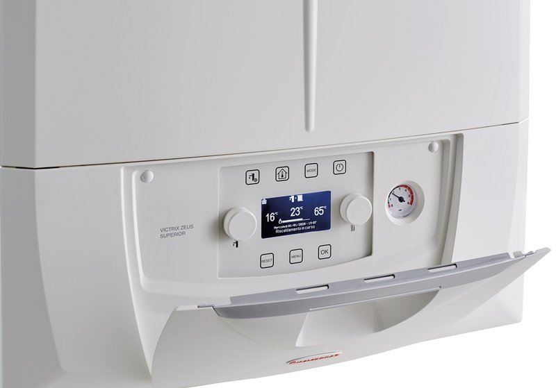 Centrala termica cu boiler inox 60 litri Immergas Victrix Zeus Superior 35 kW I, kit evacuare inclus - imagine 2